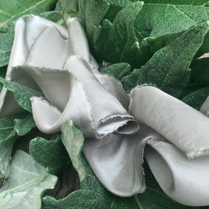 Lazos de seda Gris Pálido