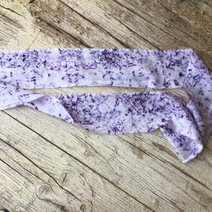 Cinta de seda estampada morada
