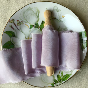Lazos de seda morada: morado y morado claro 