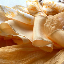 Cargar imagen en el visor de la galería, Lazo de seda color albaricoque y color albaricoque pálido