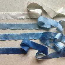 Load image into Gallery viewer, Set of 4 narrow ribbons ~ Blue, Ivory &amp; White