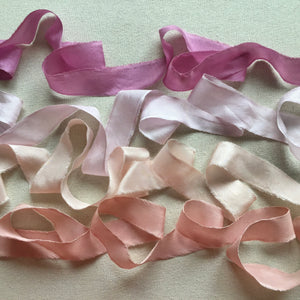 Set of 4 narrow ribbons ~ Pinks