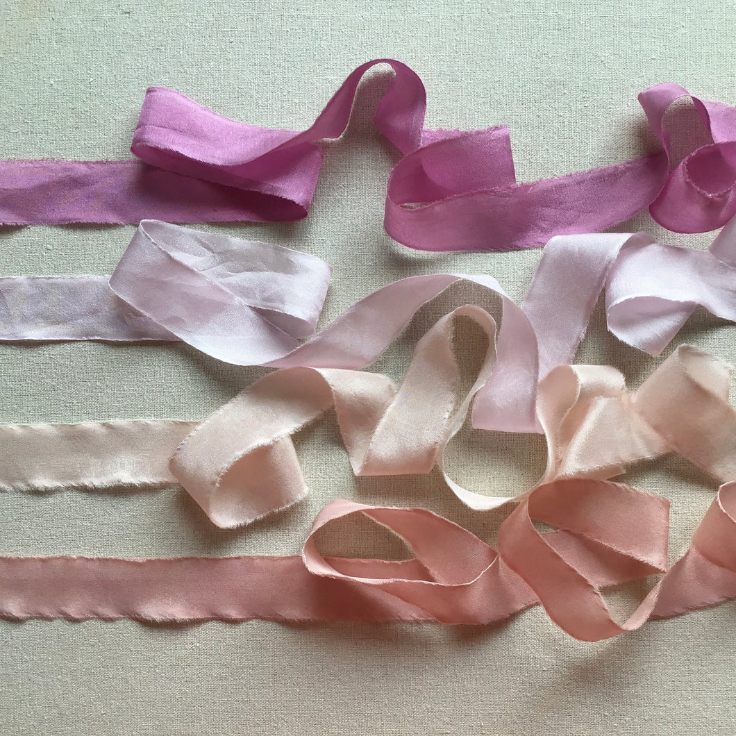 Set of 4 narrow ribbons ~ Pinks